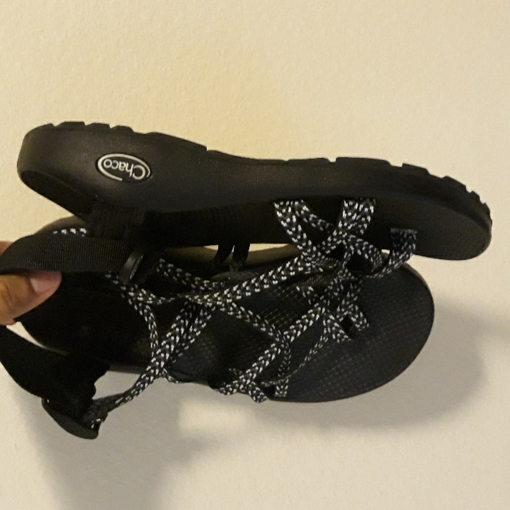 Chaco womens 9
